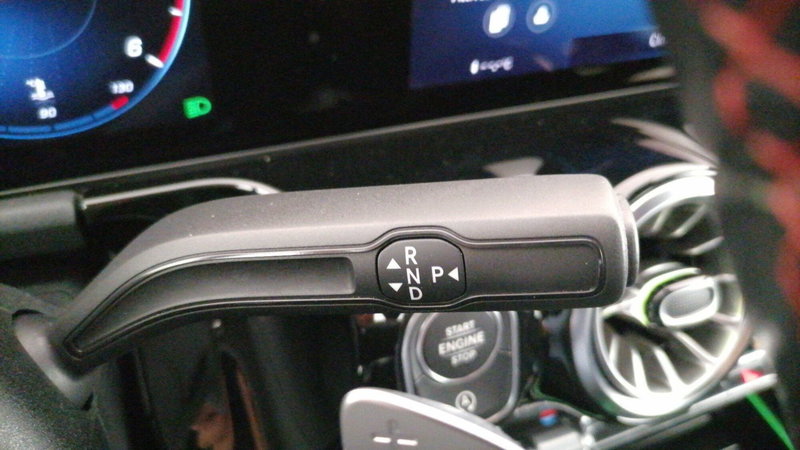 Mercedes-Benz GLA SUV usata a Roma (14)