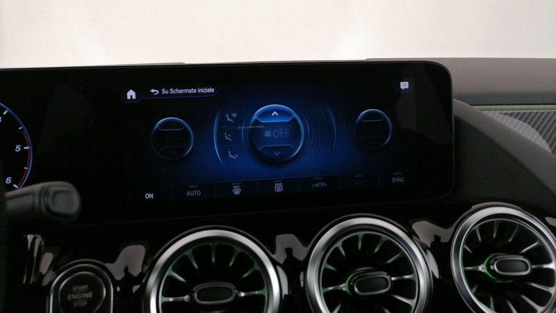 Mercedes-Benz GLA SUV usata a Roma (16)