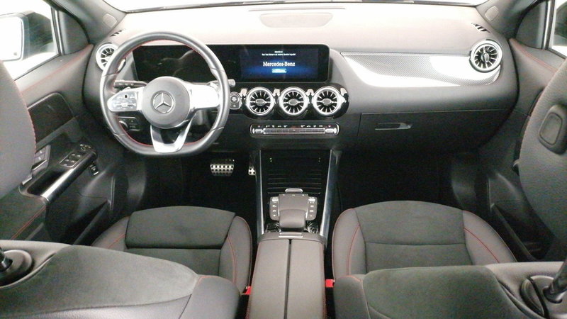 Mercedes-Benz GLA SUV usata a Roma (9)