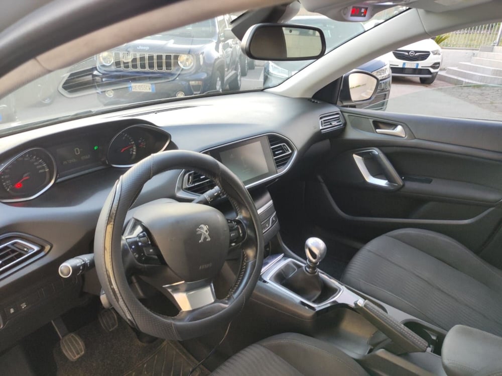 Peugeot 308 SW usata a Salerno (17)