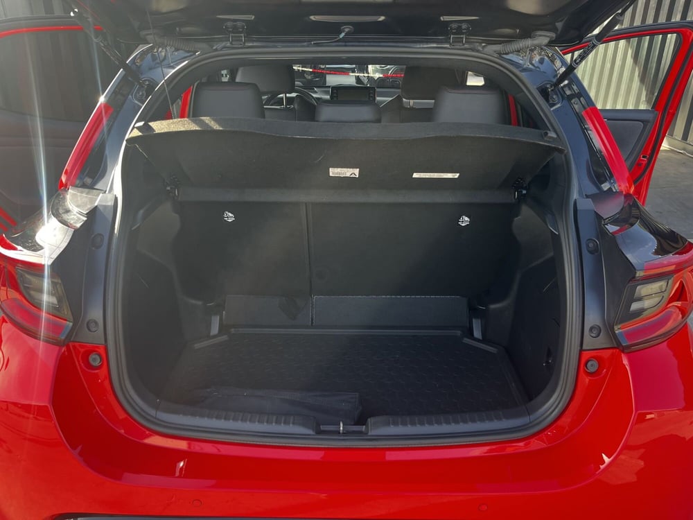 Toyota Yaris Cross usata a Genova (12)