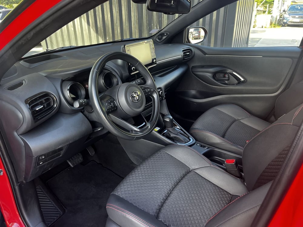 Toyota Yaris Cross usata a Genova (6)