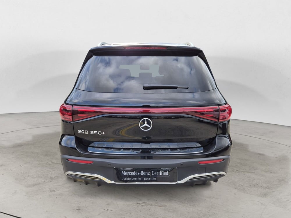 Mercedes-Benz EQB usata a Genova (3)