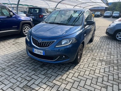 Lancia Ypsilon 1.0 FireFly 5 porte S&amp;S Hybrid Gold Plus del 2022 usata a Milano