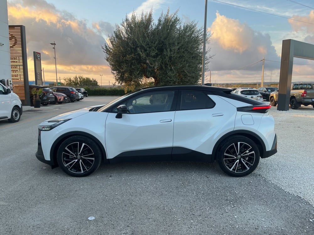 Toyota Toyota C-HR usata a Ragusa (3)