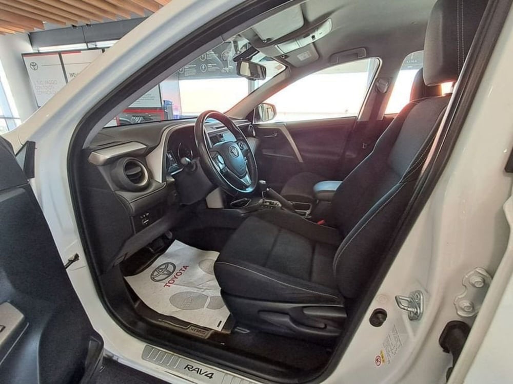 Toyota Rav4 usata a Cagliari (10)
