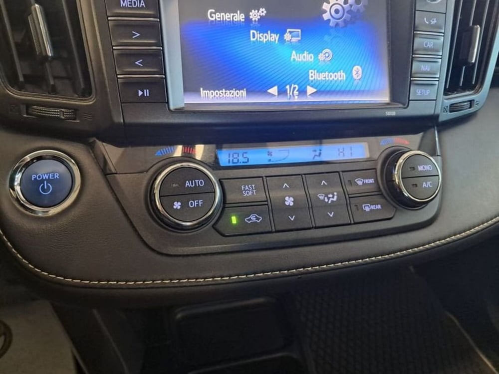 Toyota Rav4 usata a Cagliari (20)