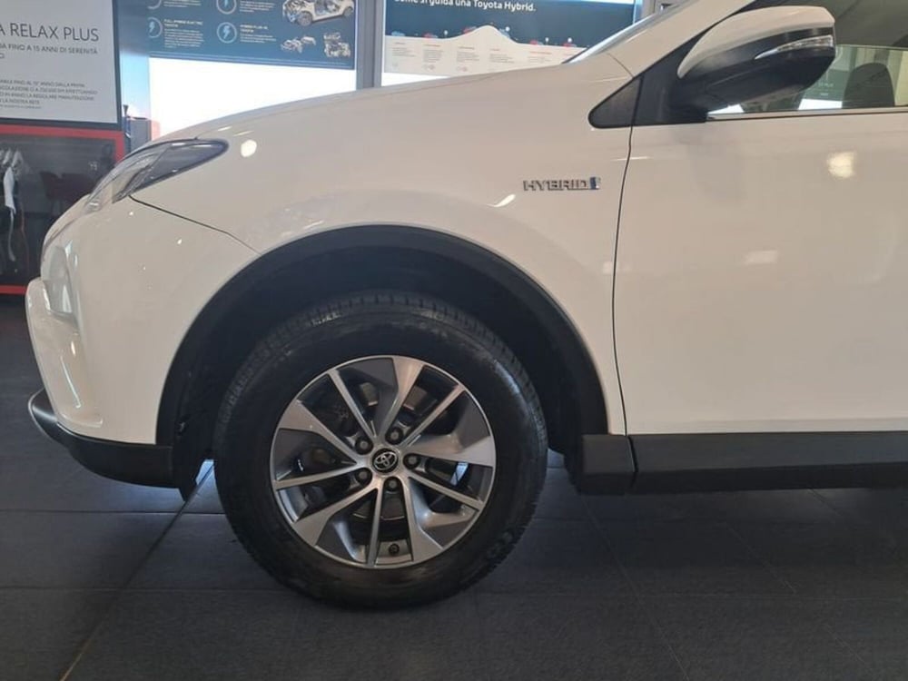 Toyota Rav4 usata a Cagliari (7)