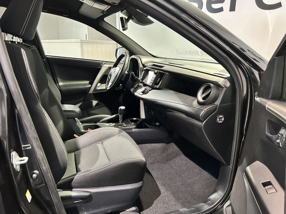 Toyota Rav4 usata a Milano (12)