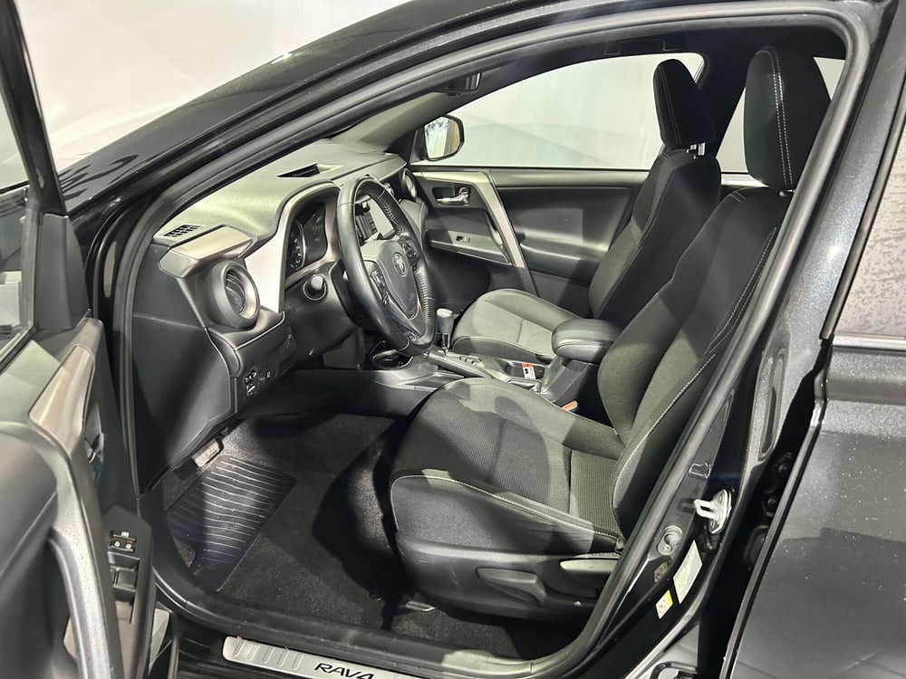 Toyota Rav4 usata a Milano (7)