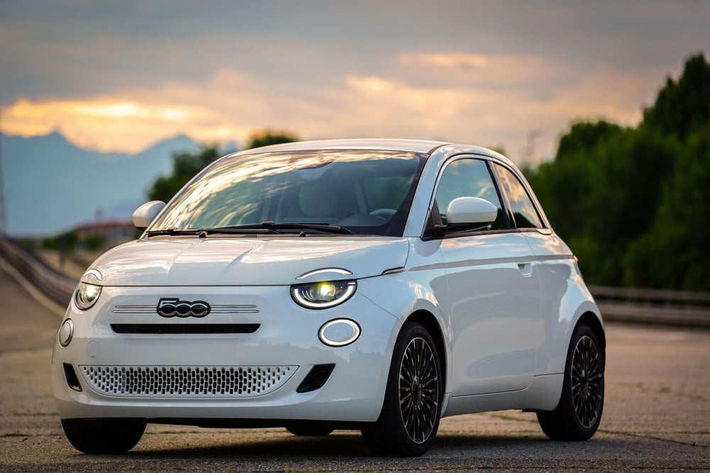 Fiat 500 nuova a Bergamo (2)