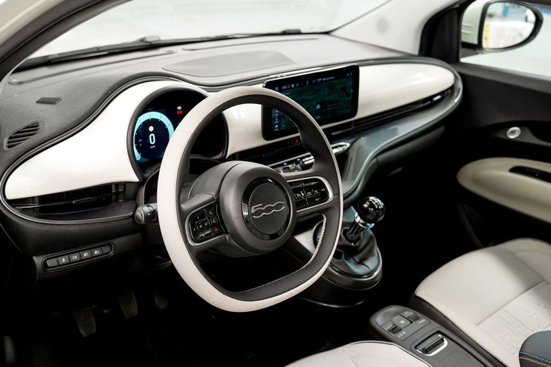 Fiat 500 nuova a Bergamo (5)