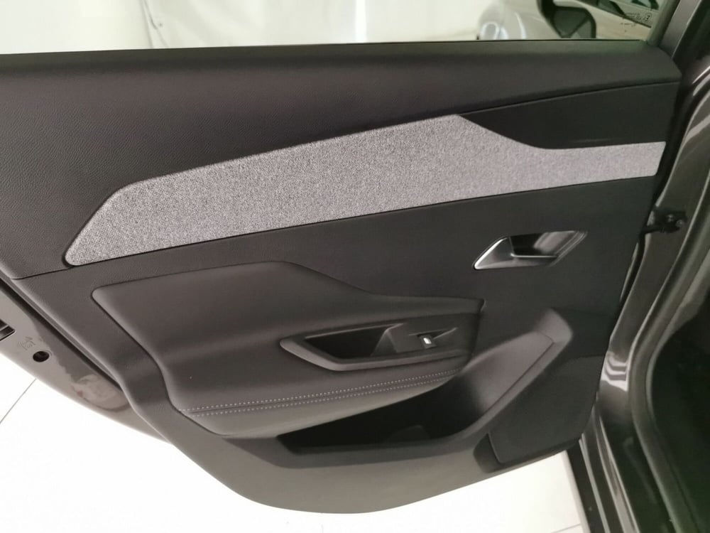 Peugeot 308 SW usata a Chieti (8)