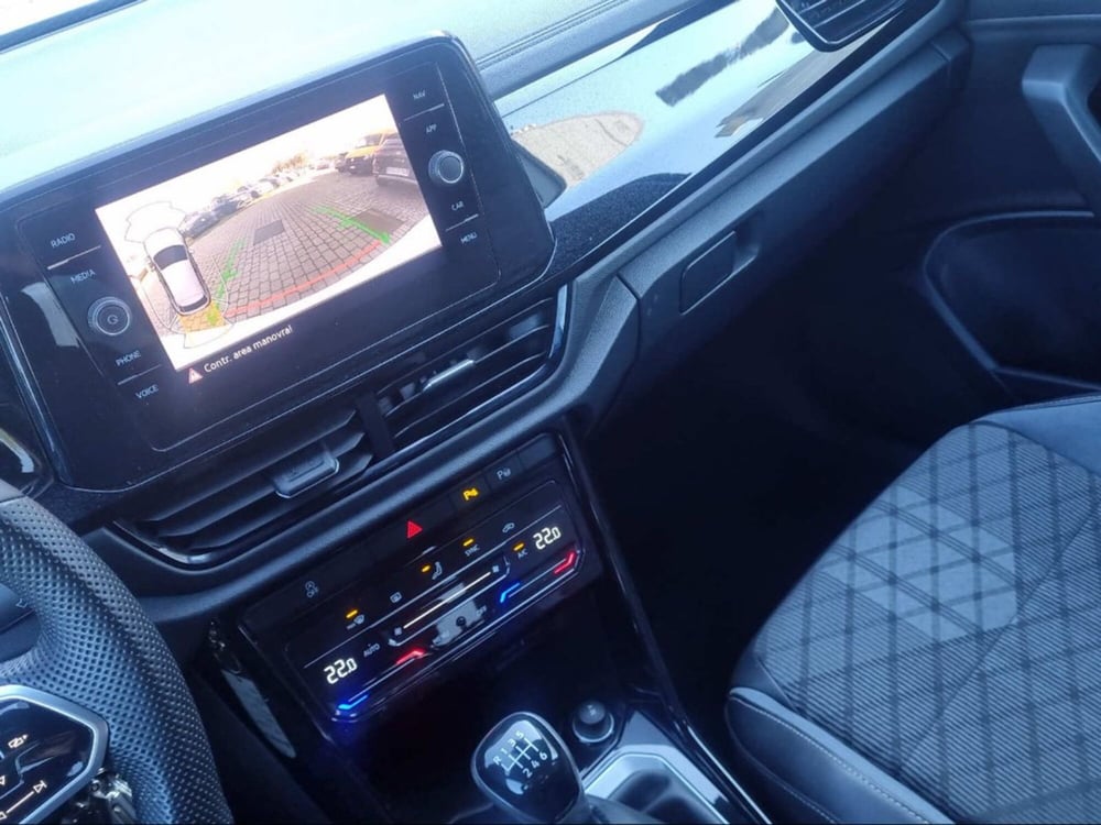 Volkswagen T-Roc usata a Livorno (14)
