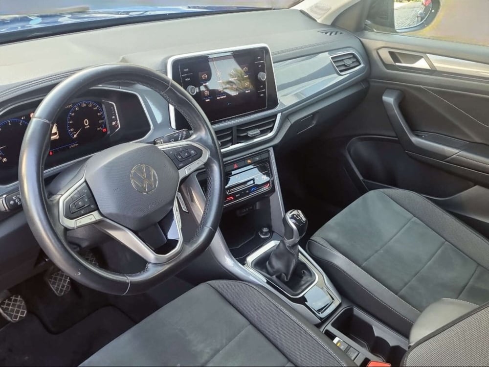 Volkswagen T-Roc usata a Livorno (13)
