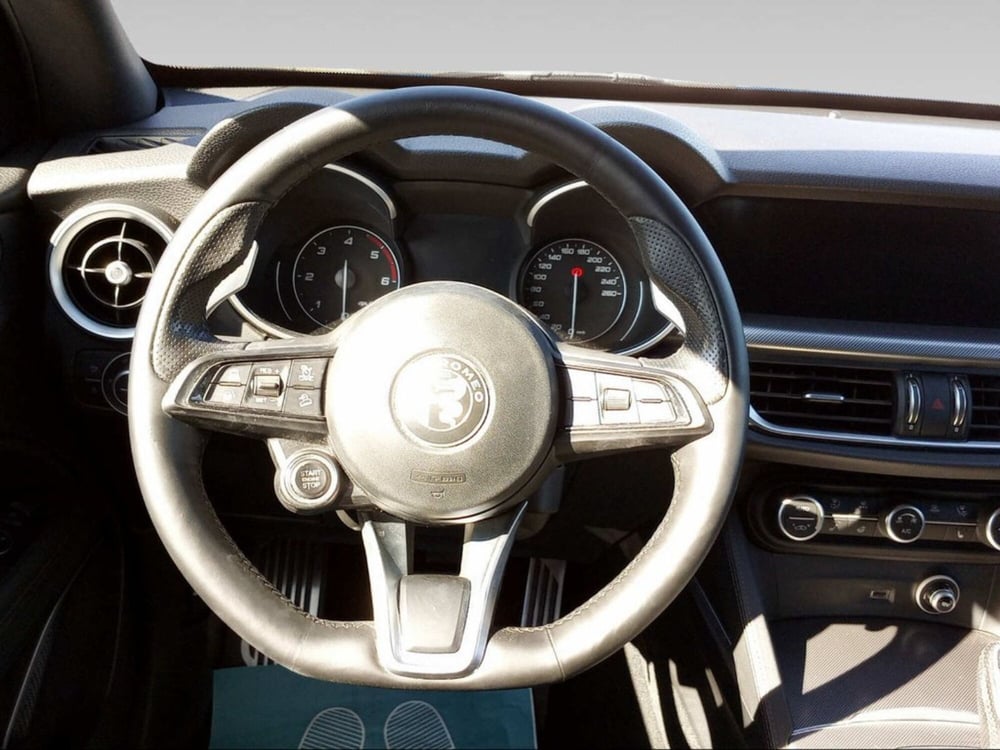 Alfa Romeo Stelvio usata a Firenze (11)