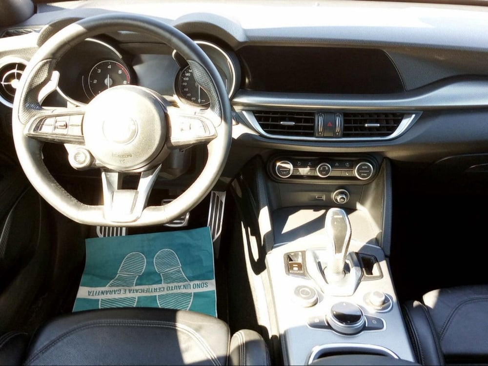 Alfa Romeo Stelvio usata a Firenze (13)