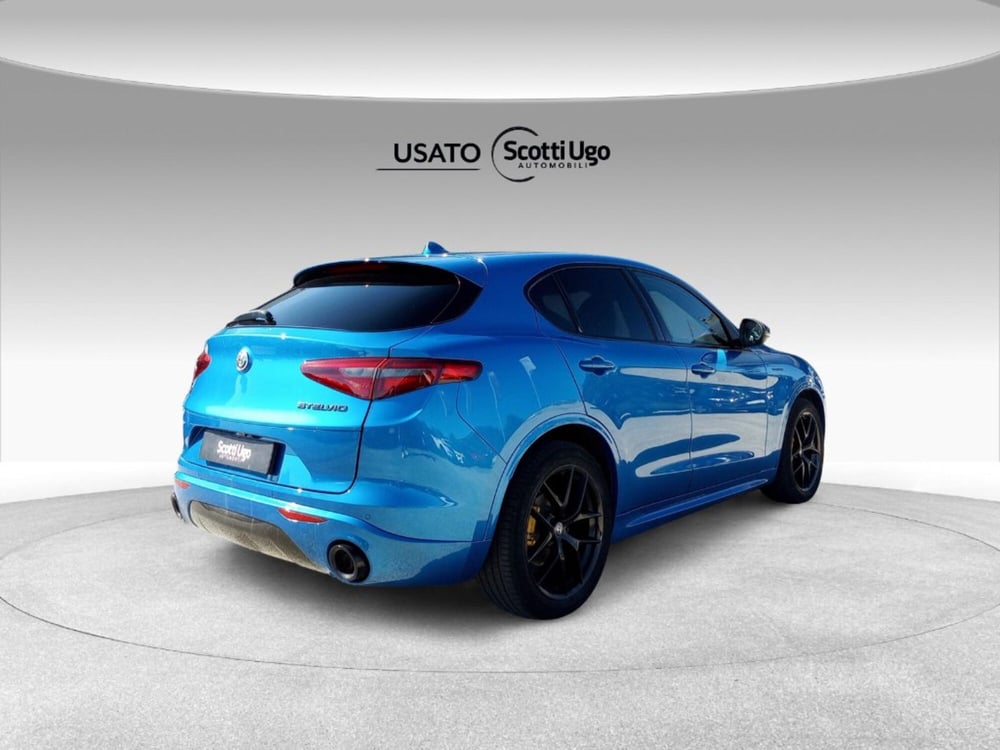 Alfa Romeo Stelvio usata a Firenze (5)