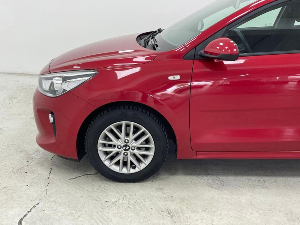 Kia Rio usata a Como (9)