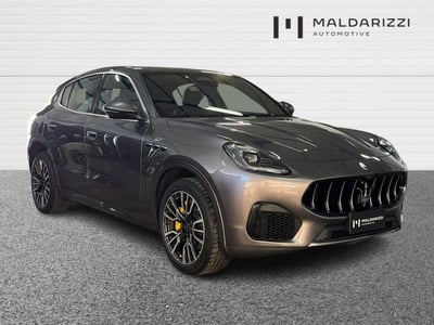Maserati Grecale 2.0 MHEV 300 CV GT PrimaSerie del 2023 usata a Bari