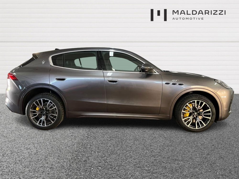 Maserati Grecale usata a Bari (5)