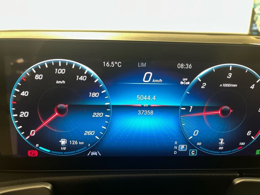Mercedes-Benz GLB usata a Milano (13)