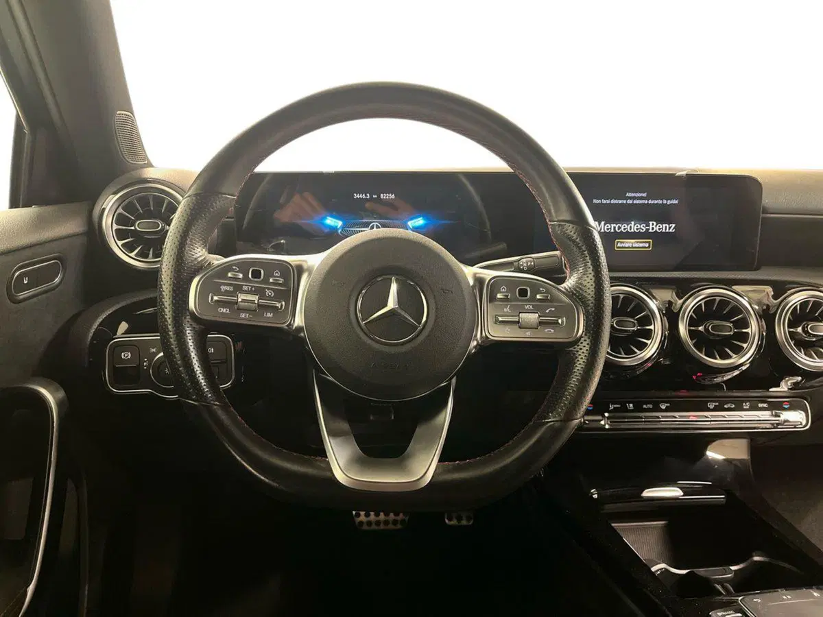 Mercedes-Benz Classe A usata a Milano (11)