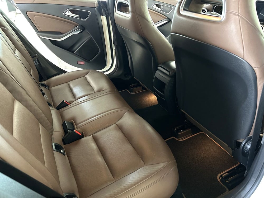 Mercedes-Benz CLA Shooting Brake usata a Ferrara (13)
