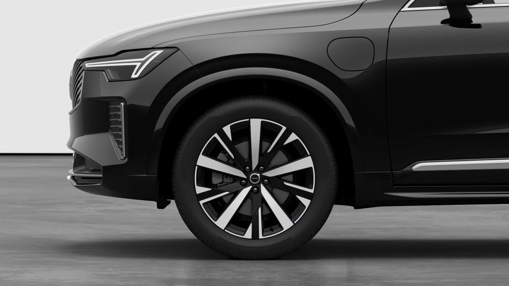 Volvo XC90 nuova a Como (5)