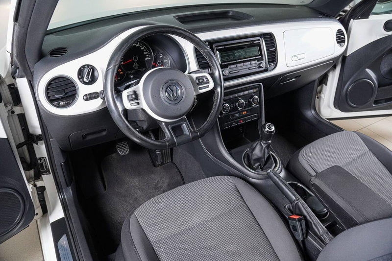 Volkswagen Maggiolino Cabrio usata a Perugia (13)