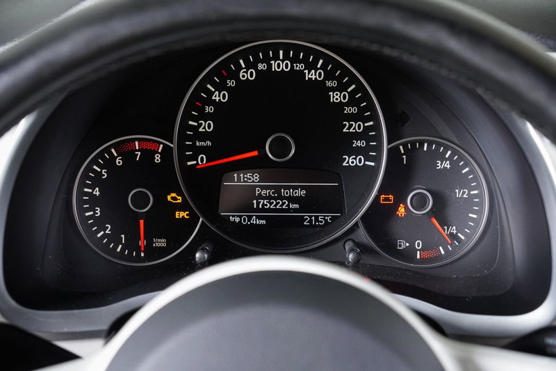 Volkswagen Maggiolino Cabrio usata a Perugia (15)