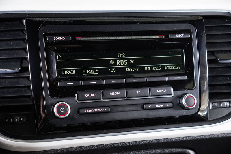 Volkswagen Maggiolino Cabrio usata a Perugia (16)