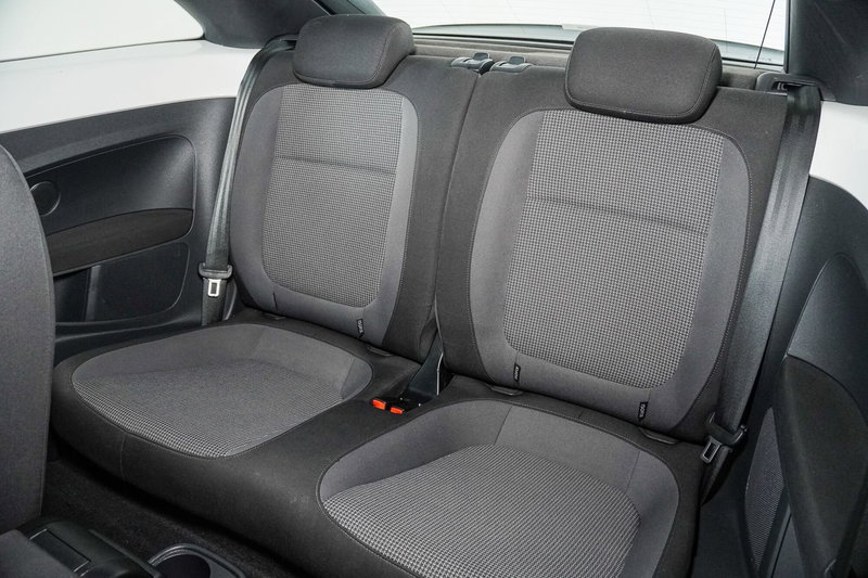 Volkswagen Maggiolino Cabrio usata a Perugia (9)