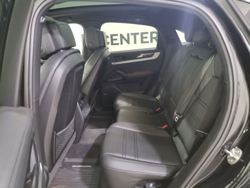 Porsche Cayenne Coupé usata a Salerno (10)