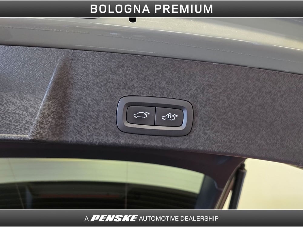 Volvo XC40 usata a Bologna (9)