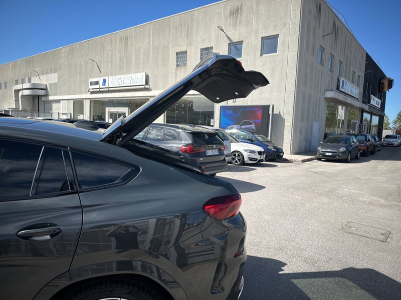 BMW X6 usata a Caserta (14)