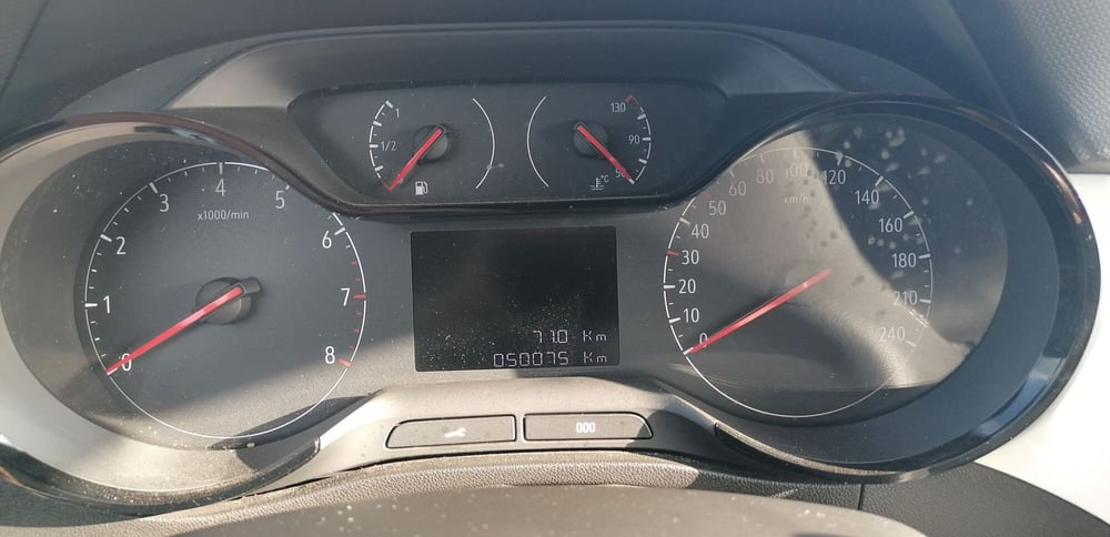 Opel Crossland usata a Pistoia (13)