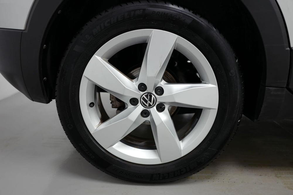 Volkswagen T-Cross usata a Varese (7)