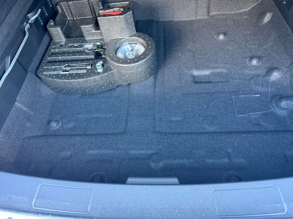 Porsche Cayenne usata a Salerno (13)