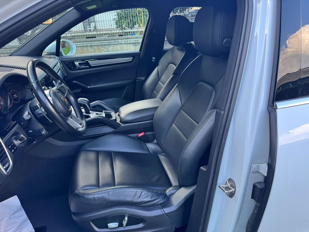 Porsche Cayenne usata a Salerno (6)