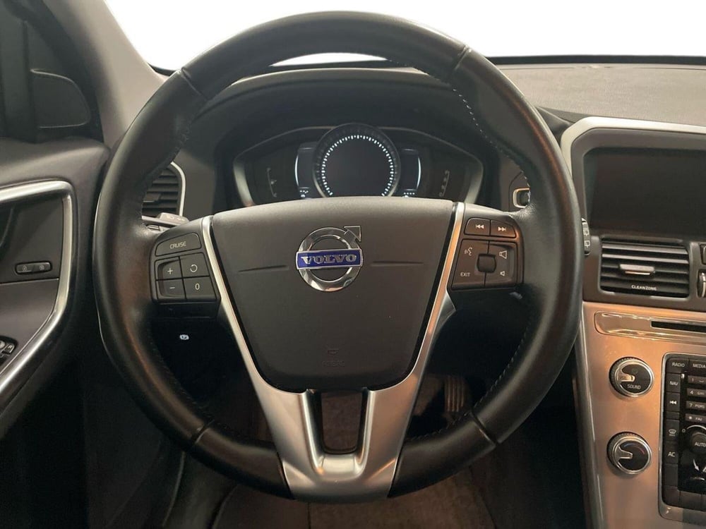 Volvo XC60 usata a Prato (10)