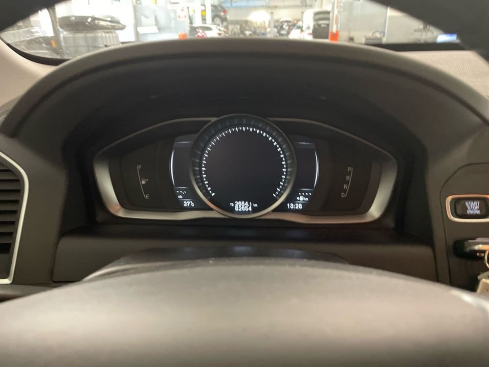 Volvo XC60 usata a Prato (13)