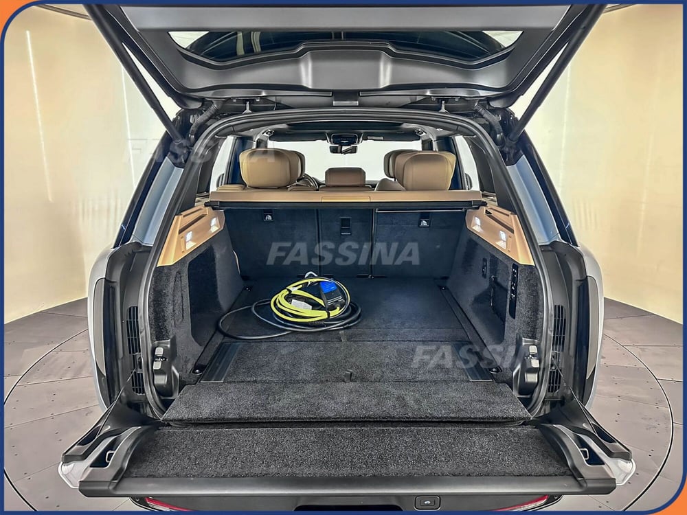 Land Rover Range Rover Velar usata a Milano (12)