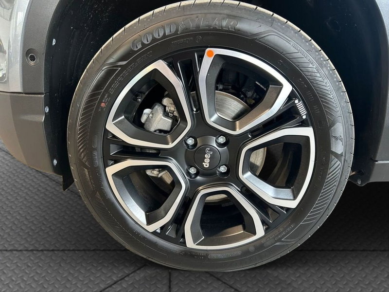 Jeep Avenger nuova a Torino (8)