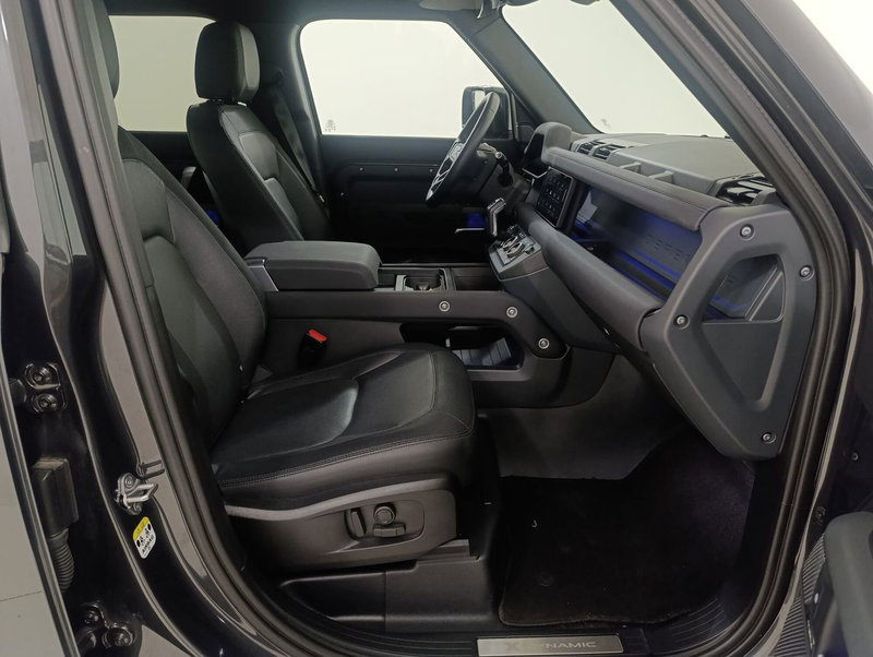 Land Rover Defender usata a Pesaro-Urbino (3)