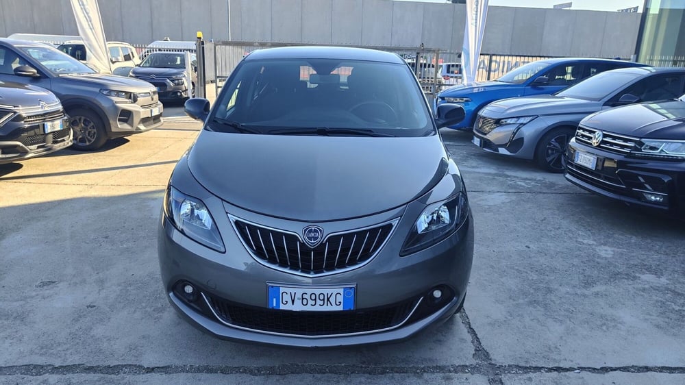 Lancia Ypsilon usata a Milano (2)