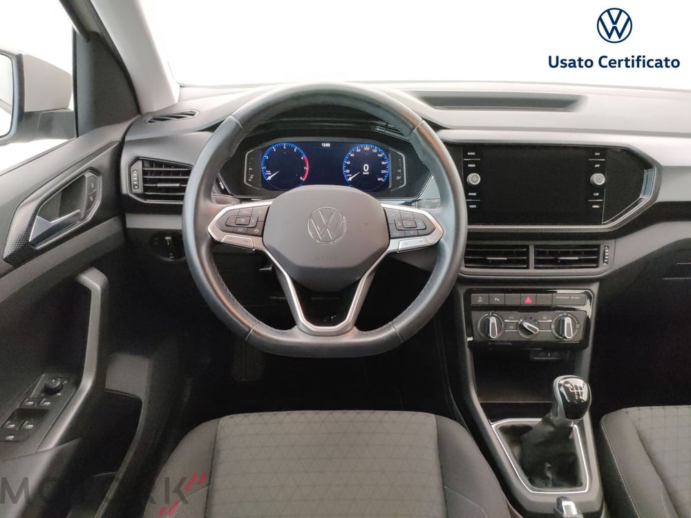 Volkswagen T-Cross usata a Varese (13)