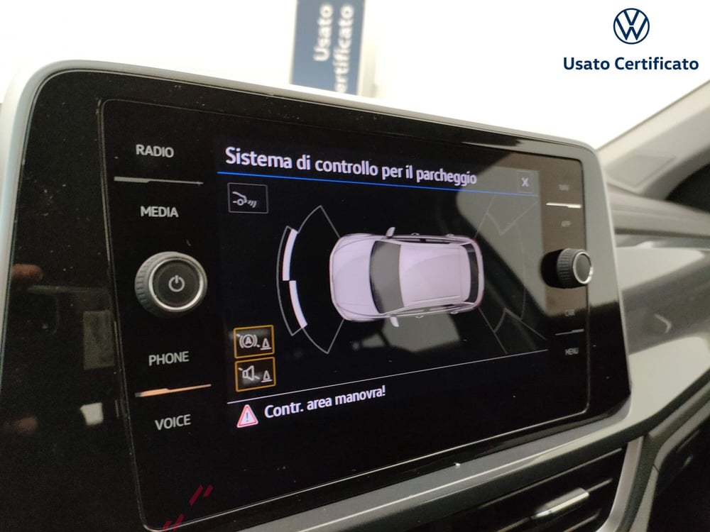 Volkswagen T-Roc usata a Varese (15)