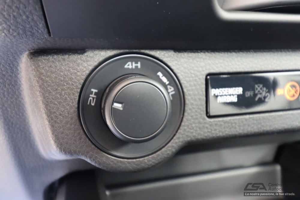 Isuzu D-Max Pick-up nuova a Bologna (15)