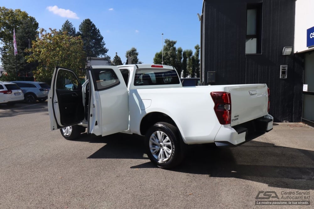 Isuzu D-Max Pick-up nuova a Bologna (5)